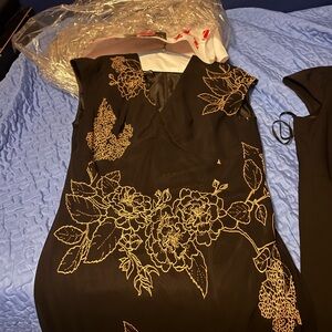 Jones New York Black and Gold Sheath Maxi Dress